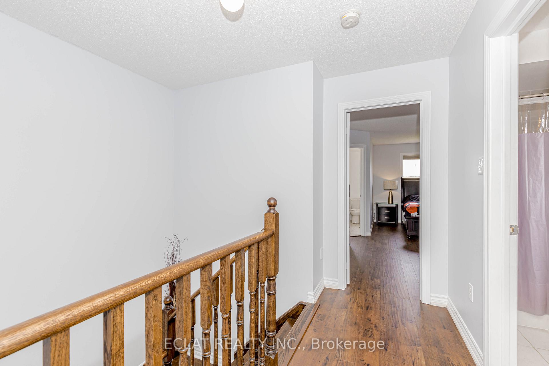 Photo 12 of 12 Lancaster Court, Barrie, Innis-Shore — HOMEH