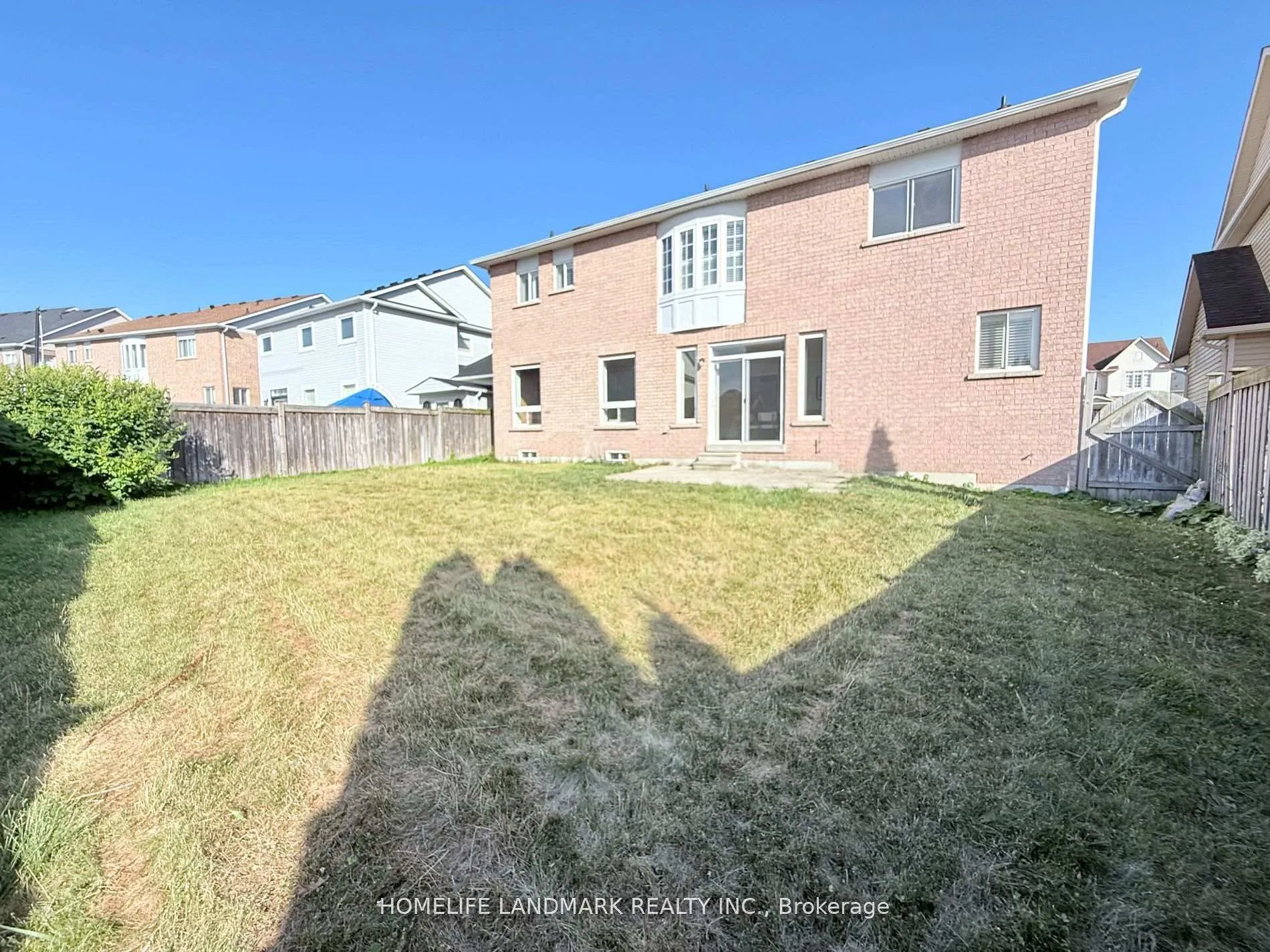 Photo 82 of 18 The Queensway, Barrie, Innis-Shore — HOMEH