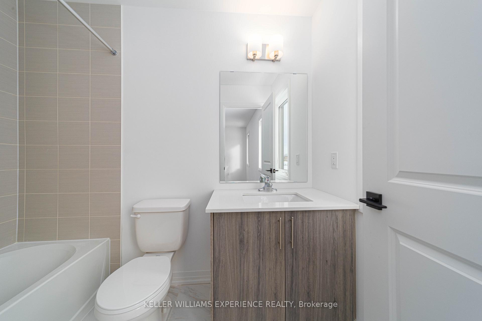 Photo 10 of 147 Turnberry Lane, Barrie, Painswick South — HOMEH