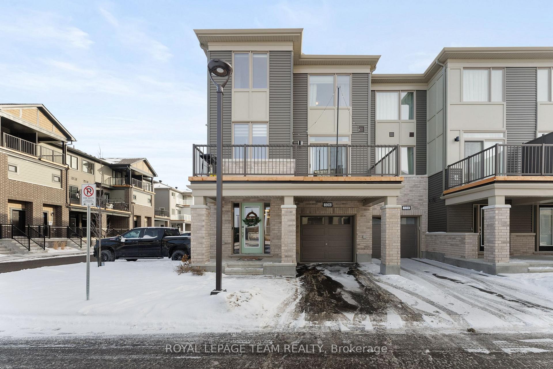 Photo 1 of 326 Olivenite Private, Ottawa, Barrhaven - Heritage Park — HOMEH
