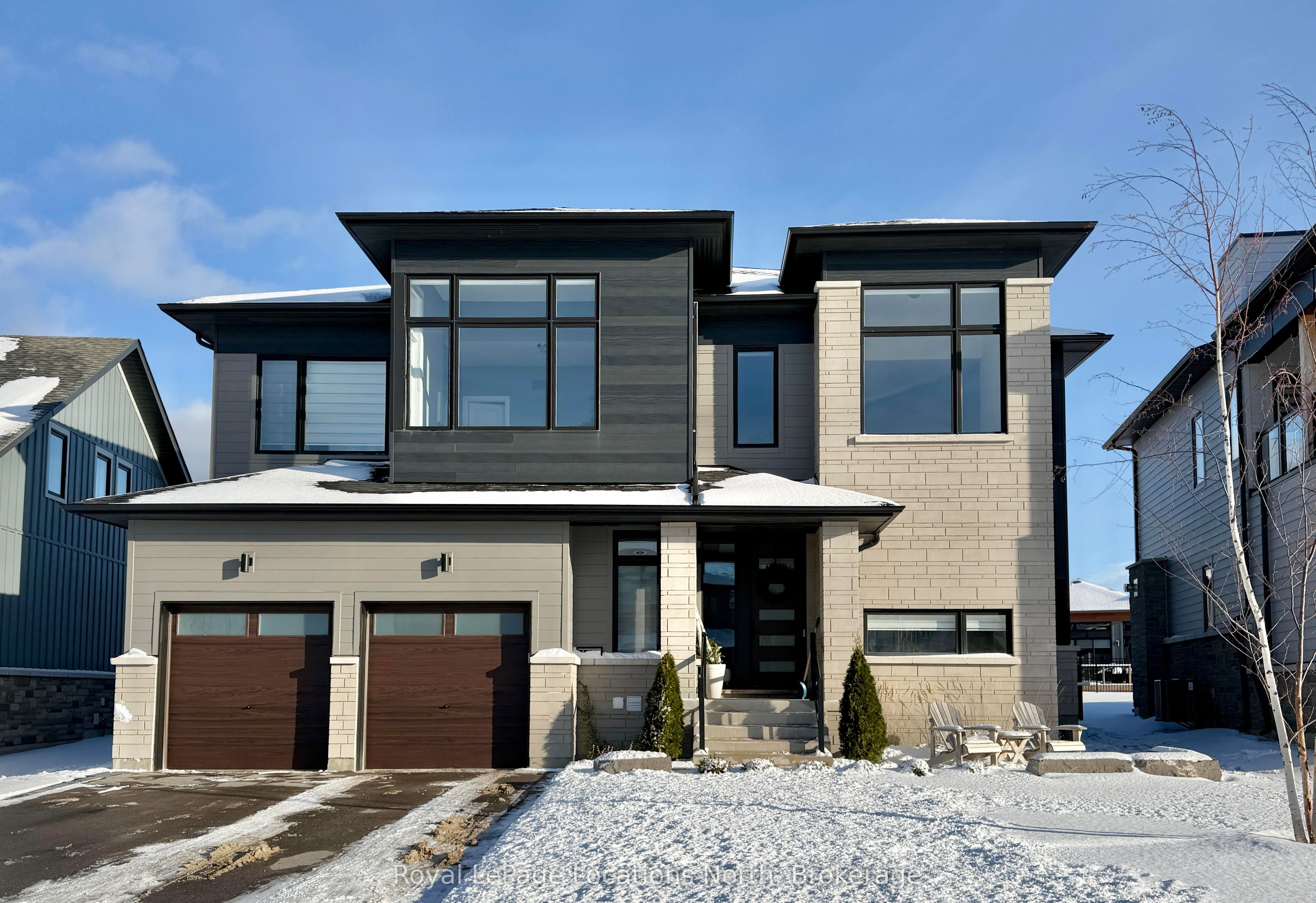 Photo 2 of 143 Springside Crescent, Blue Mountains — HOMEH