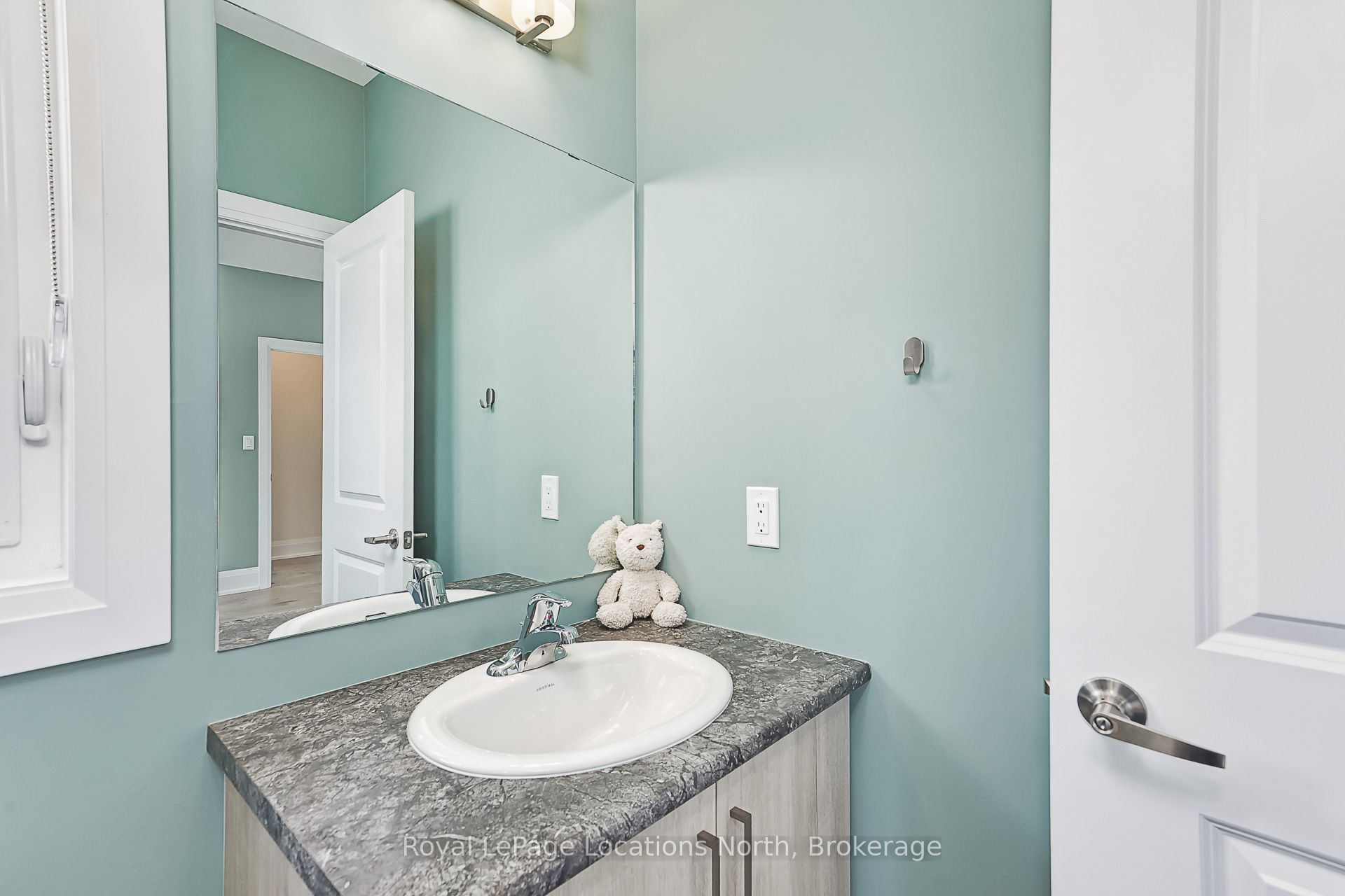 Photo 85 of 143 Springside Crescent, Blue Mountains — HOMEH