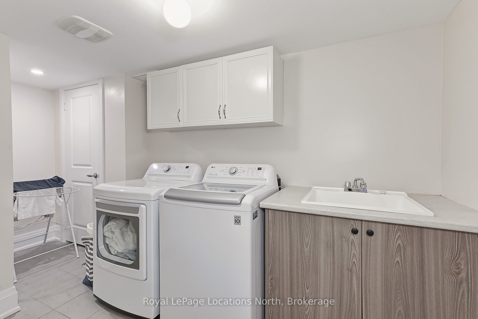 Photo 91 of 143 Springside Crescent, Blue Mountains — HOMEH