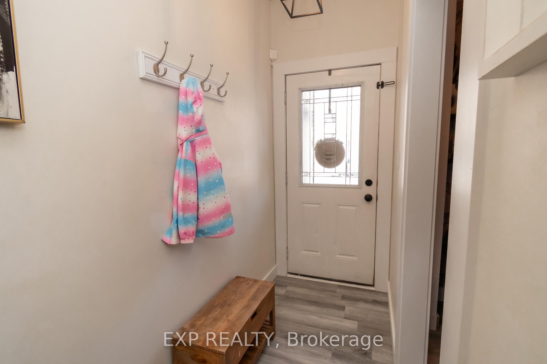 Photo 4 of Unit 65, 175 Stanley Street, Barrie, East Bayfield — HOMEH