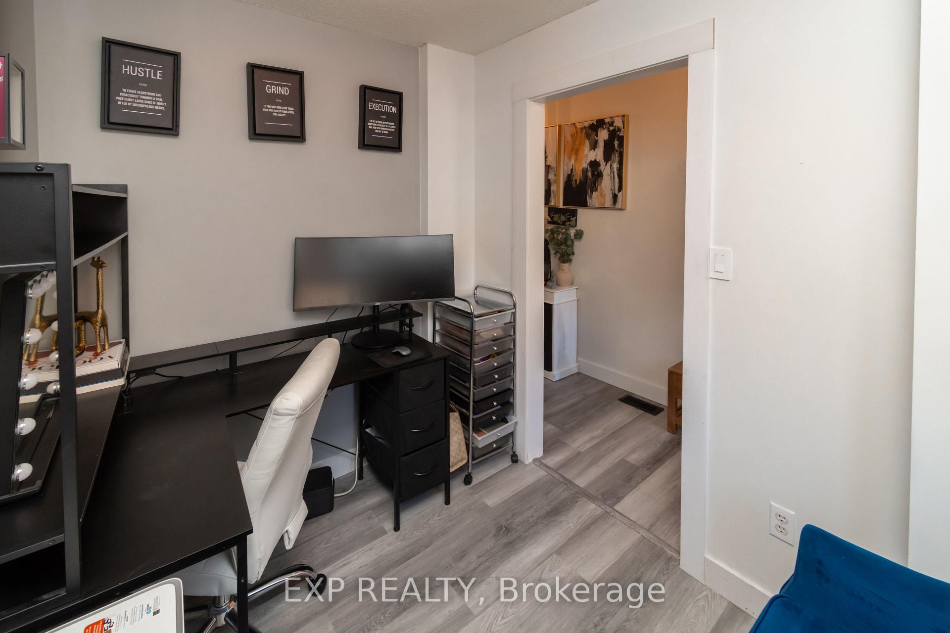 Photo 5 of Unit 65, 175 Stanley Street, Barrie, East Bayfield — HOMEH