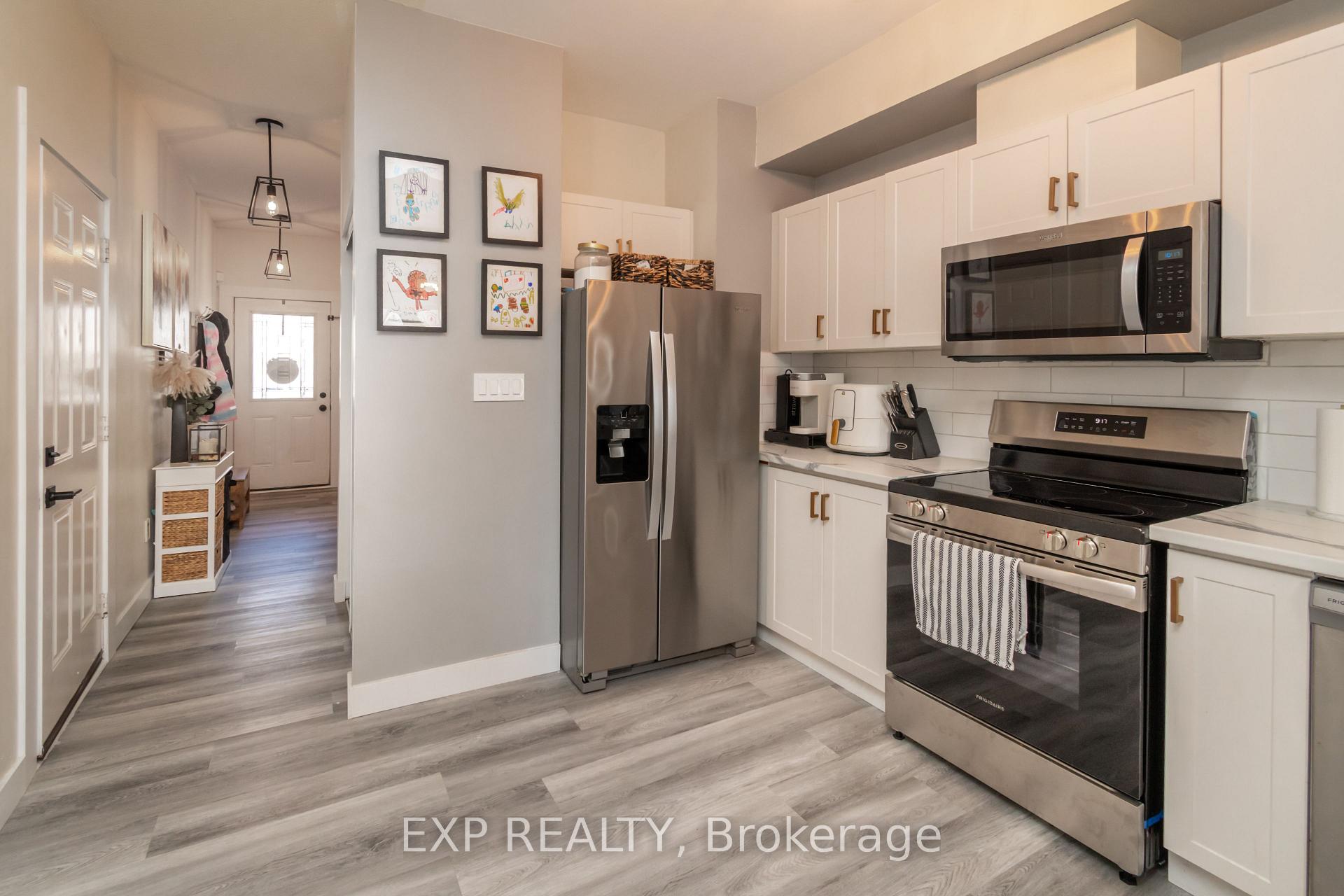 Photo 8 of Unit 65, 175 Stanley Street, Barrie, East Bayfield — HOMEH