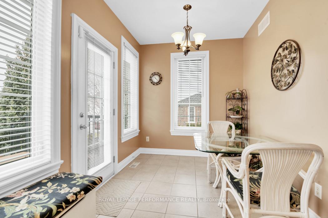 Photo 14 of 242 Cairnsmore Circle, Ottawa, Barrhaven - Stonebridge — HOMEH