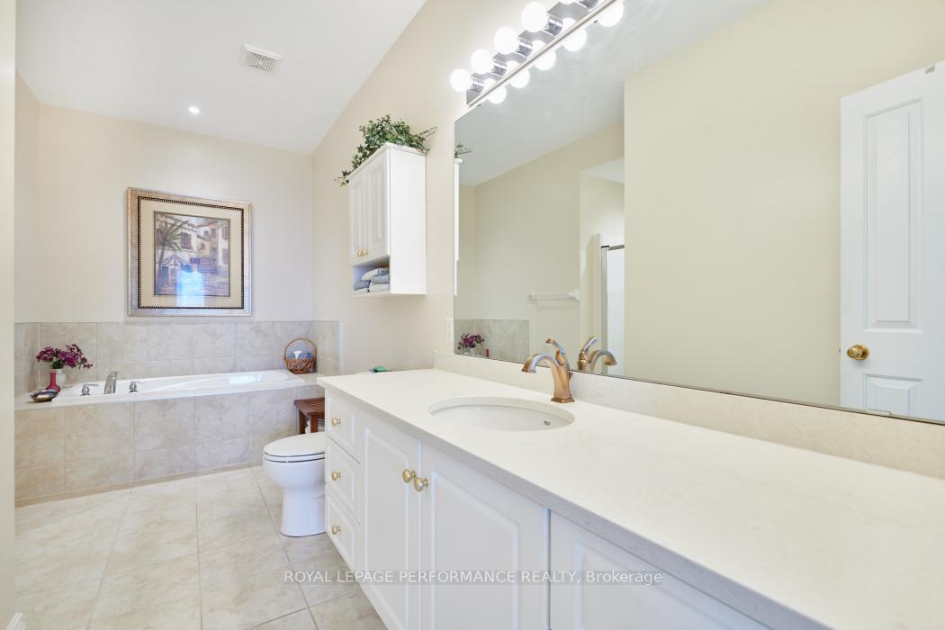 Photo 17 of 242 Cairnsmore Circle, Ottawa, Barrhaven - Stonebridge — HOMEH
