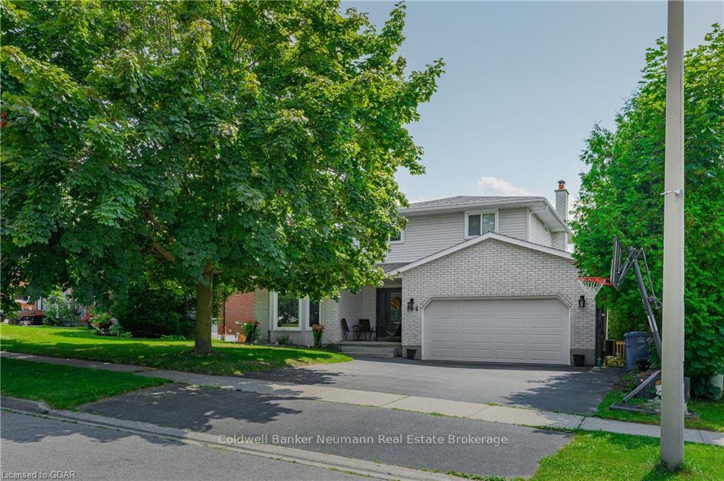 Photo 1 of 104 Pinnacle Crescent, Guelph, Willow West/Sugarbush/West Acres — HOMEH