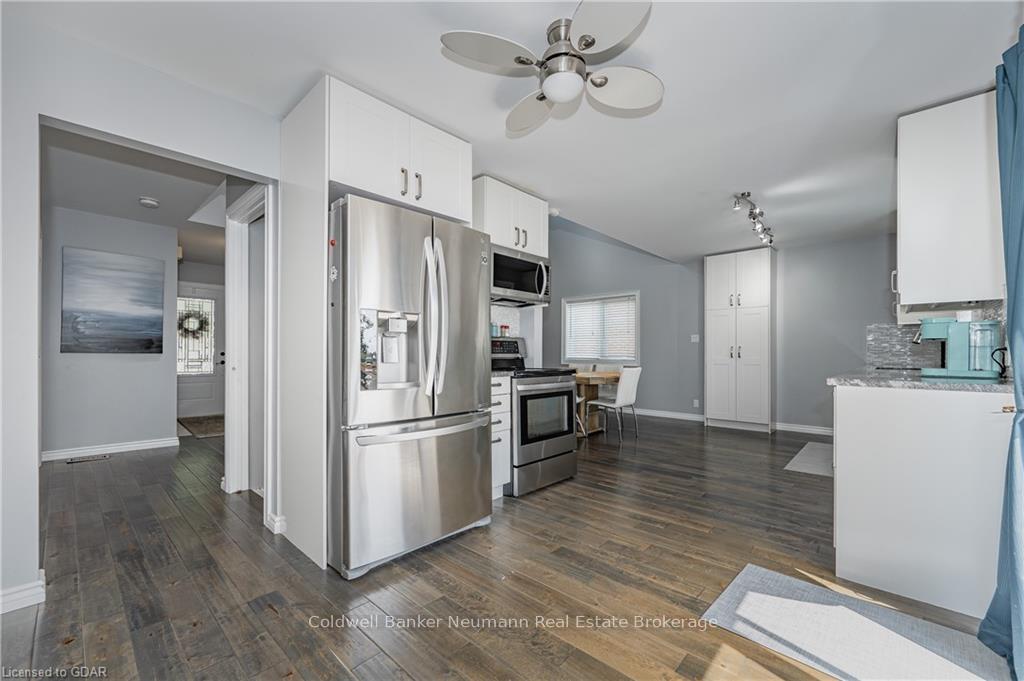 Photo 14 of 104 Pinnacle Crescent, Guelph, Willow West/Sugarbush/West Acres — HOMEH