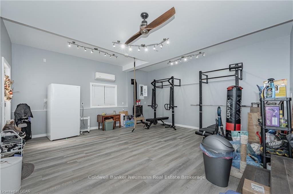 Photo 20 of 104 Pinnacle Crescent, Guelph, Willow West/Sugarbush/West Acres — HOMEH