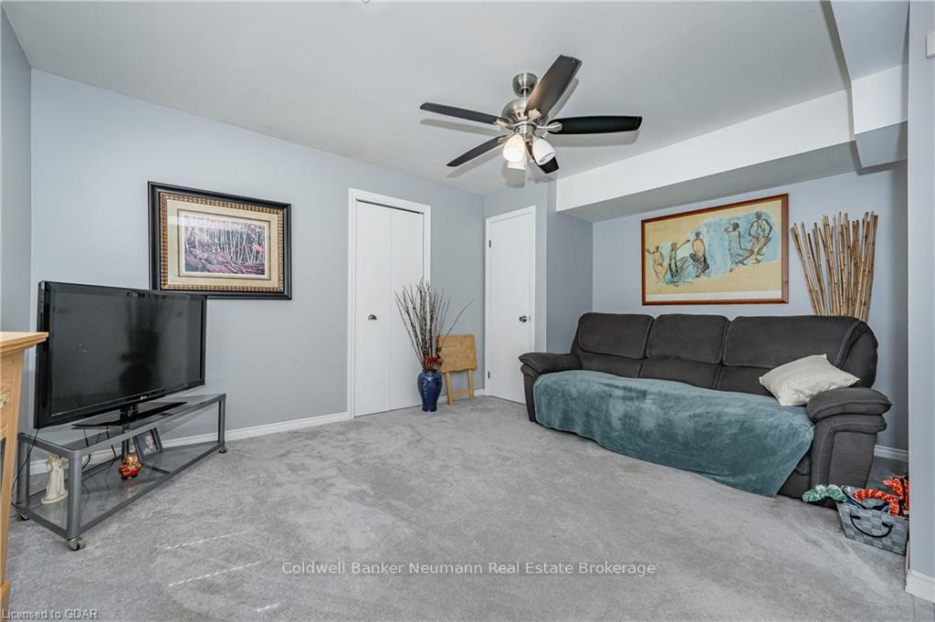 Photo 34 of 104 Pinnacle Crescent, Guelph, Willow West/Sugarbush/West Acres — HOMEH