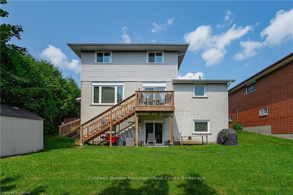 Photo 44 of 104 Pinnacle Crescent, Guelph, Willow West/Sugarbush/West Acres — HOMEH