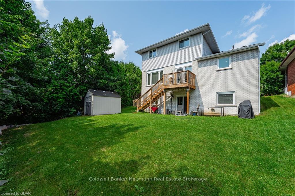 Photo 45 of 104 Pinnacle Crescent, Guelph, Willow West/Sugarbush/West Acres — HOMEH