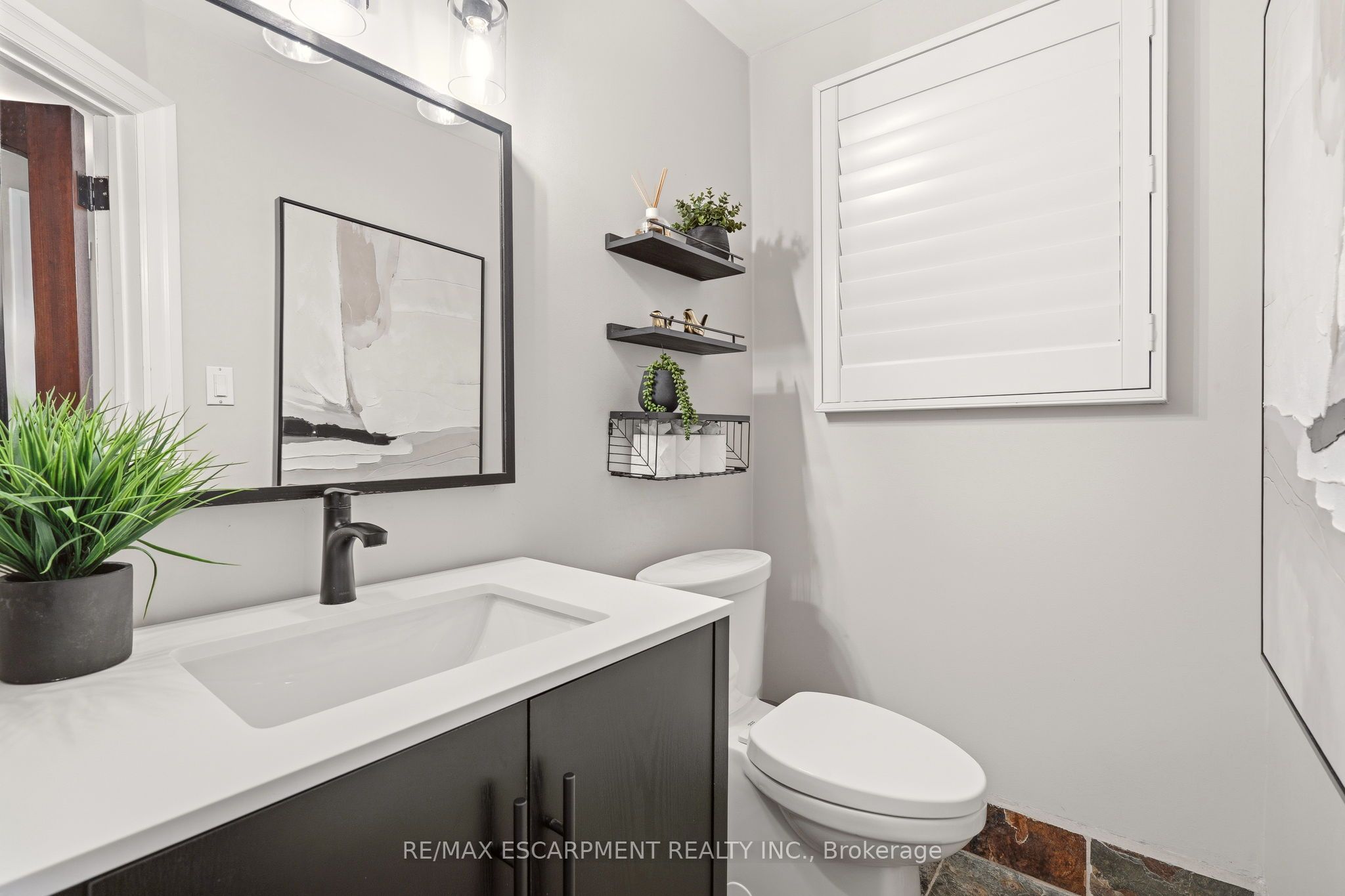 Photo 58 of 1189 Britannia Road, Burlington, Rural Burlington — HOMEH