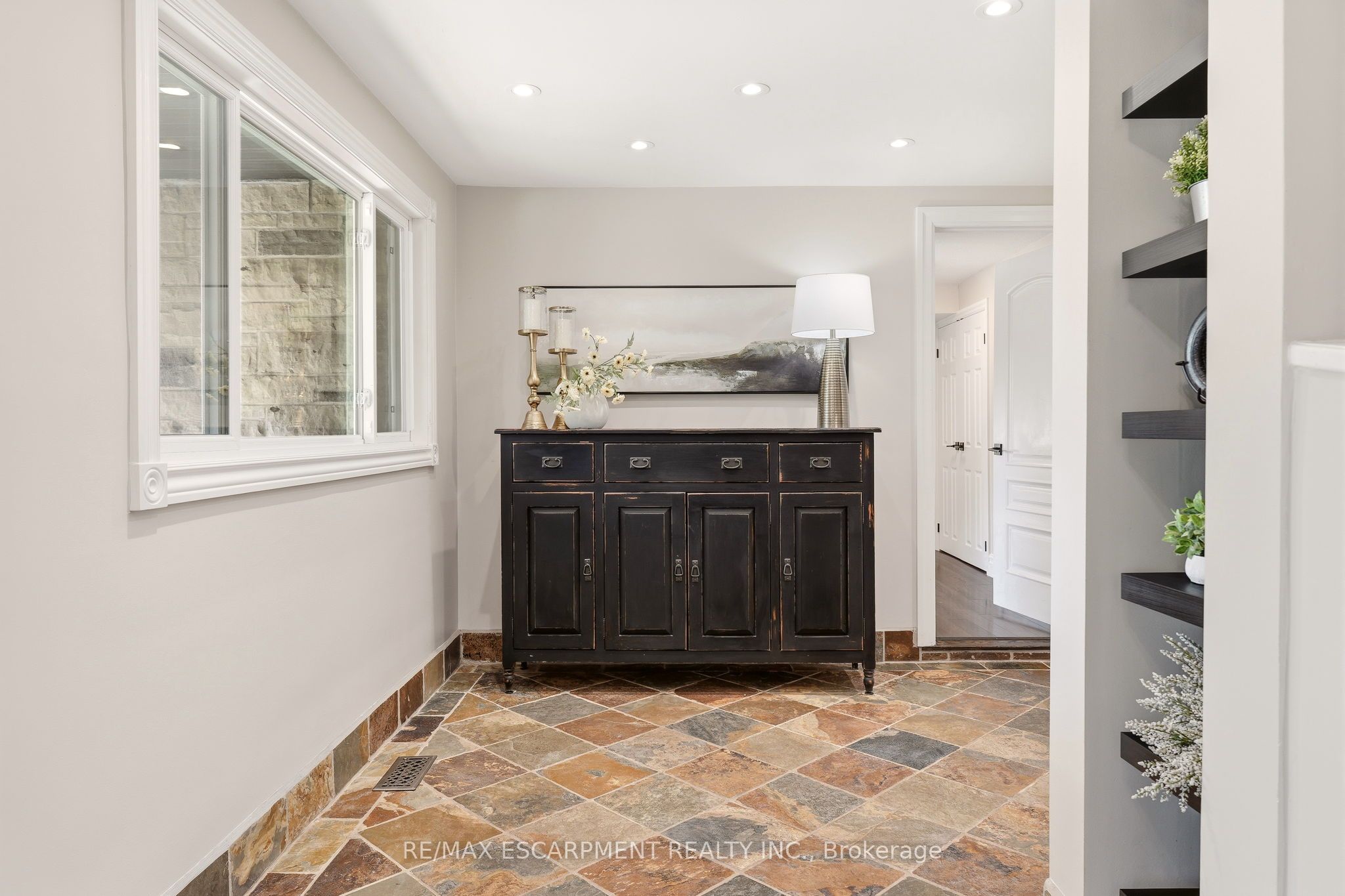Photo 53 of 1189 Britannia Road, Burlington, Rural Burlington — HOMEH