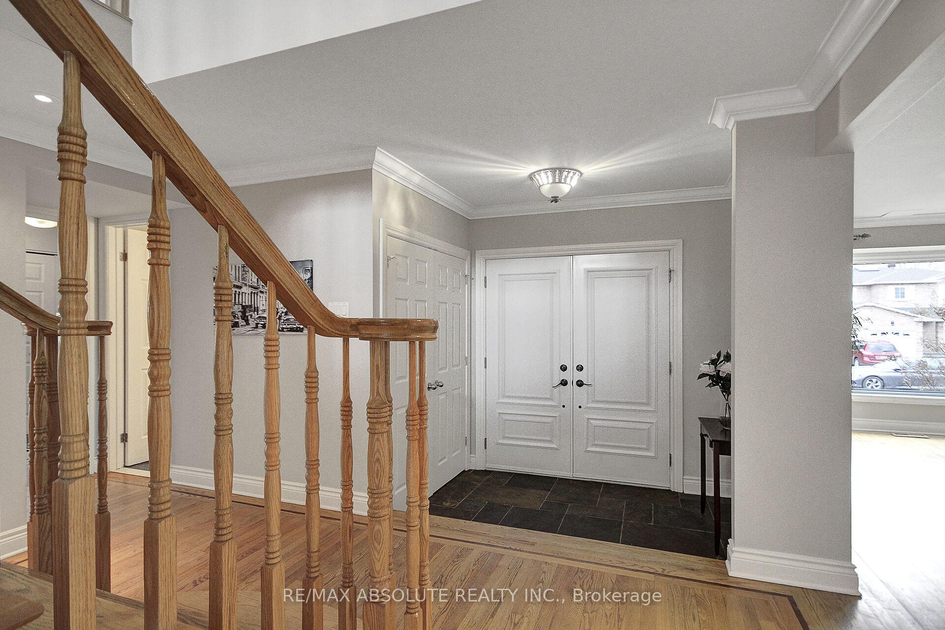 Photo 3 of 10 Wellfleet Crescent, Ottawa, Barrhaven - Cedargrove/Fraserdale — HOMEH