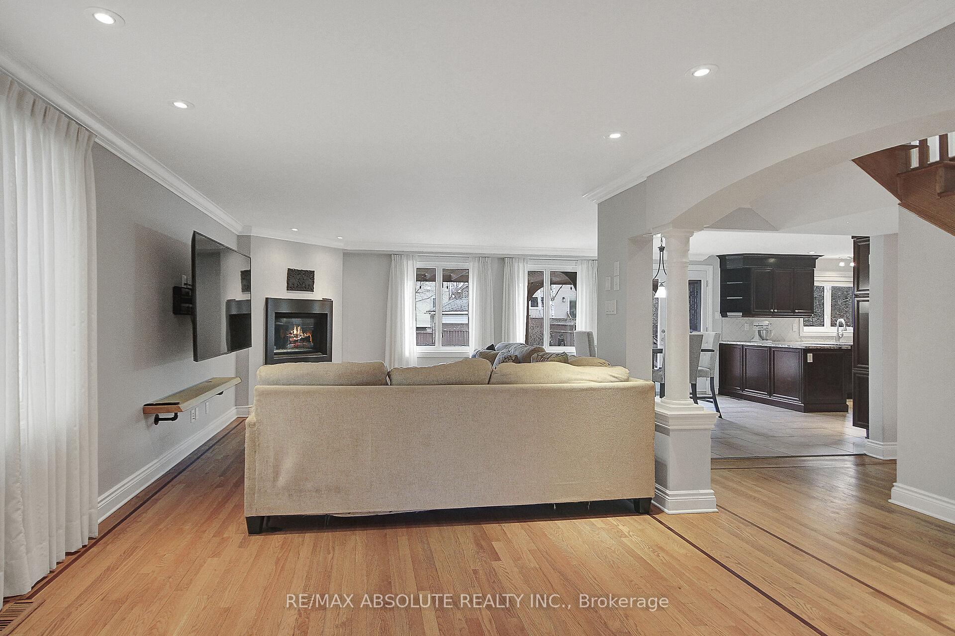 Photo 9 of 10 Wellfleet Crescent, Ottawa, Barrhaven - Cedargrove/Fraserdale — HOMEH
