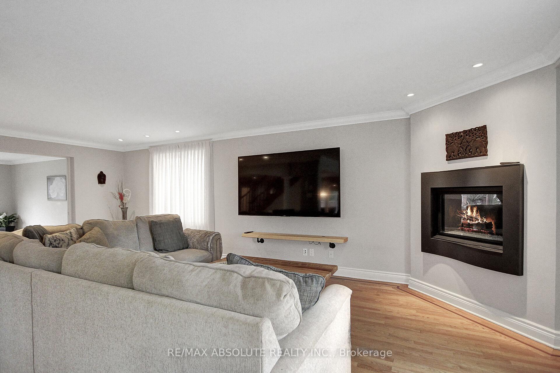 Photo 10 of 10 Wellfleet Crescent, Ottawa, Barrhaven - Cedargrove/Fraserdale — HOMEH