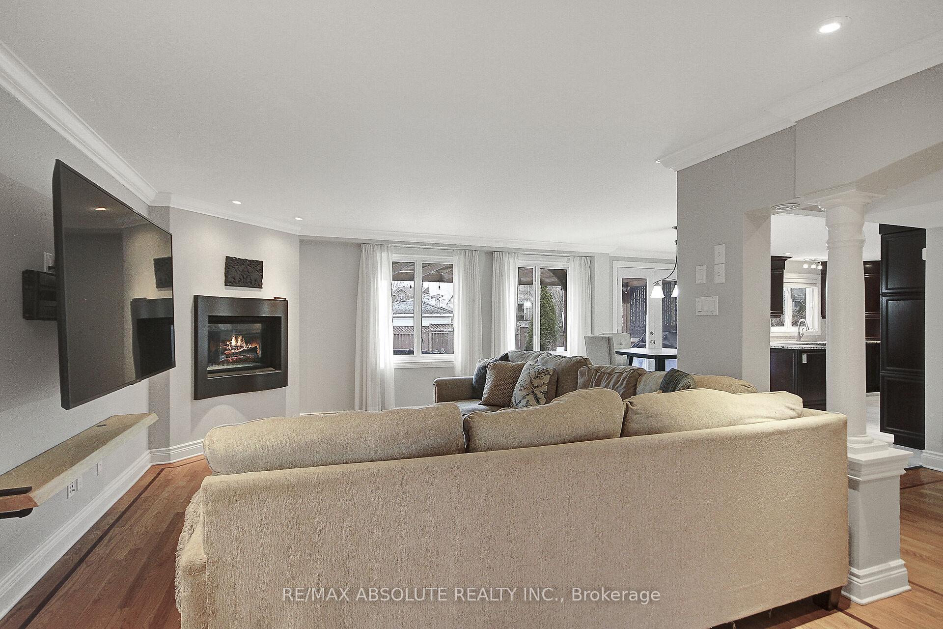 Photo 12 of 10 Wellfleet Crescent, Ottawa, Barrhaven - Cedargrove/Fraserdale — HOMEH