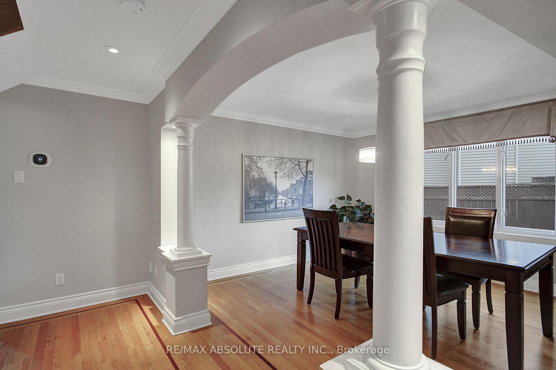 Photo 20 of 10 Wellfleet Crescent, Ottawa, Barrhaven - Cedargrove/Fraserdale — HOMEH