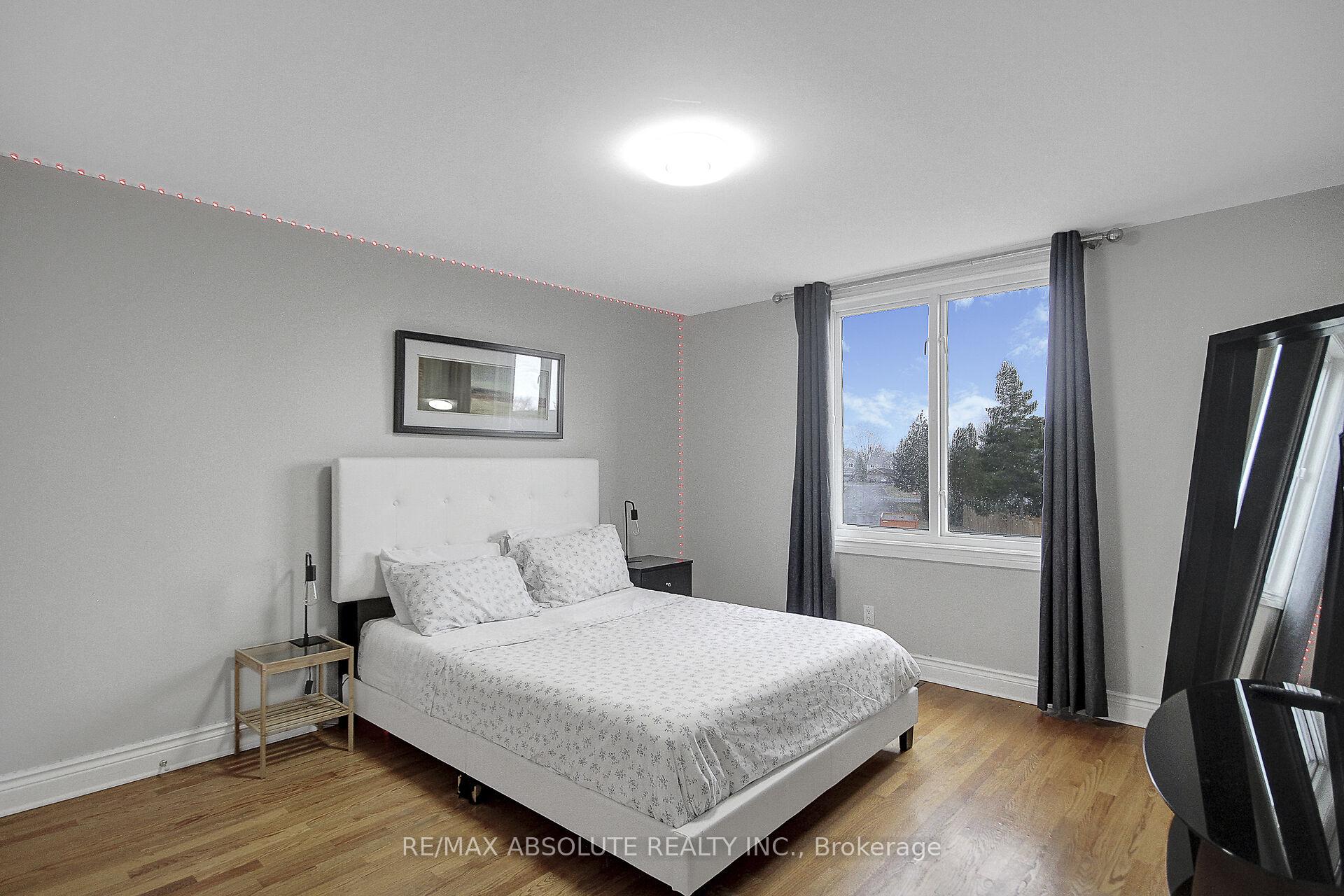 Photo 35 of 10 Wellfleet Crescent, Ottawa, Barrhaven - Cedargrove/Fraserdale — HOMEH