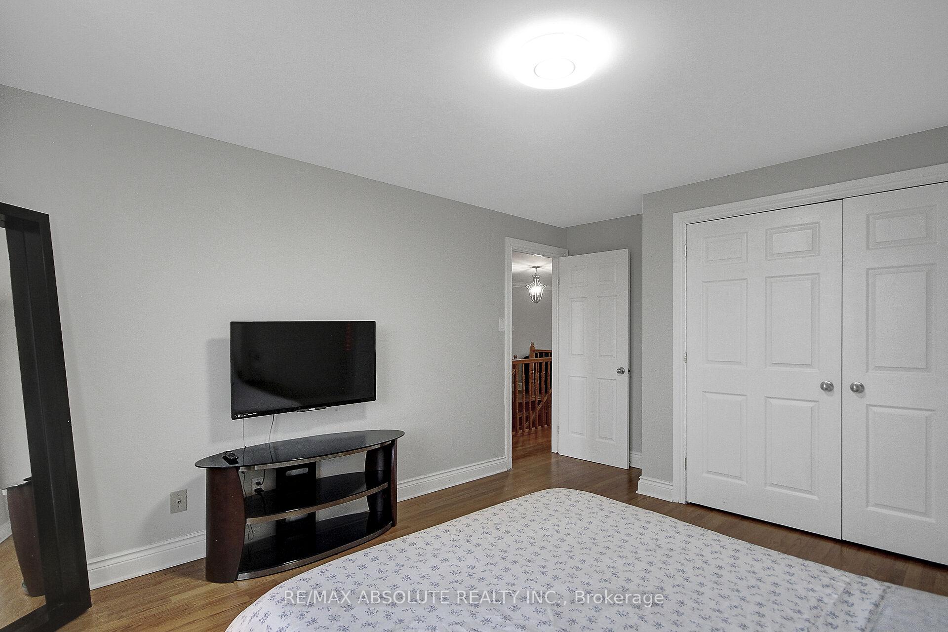 Photo 36 of 10 Wellfleet Crescent, Ottawa, Barrhaven - Cedargrove/Fraserdale — HOMEH