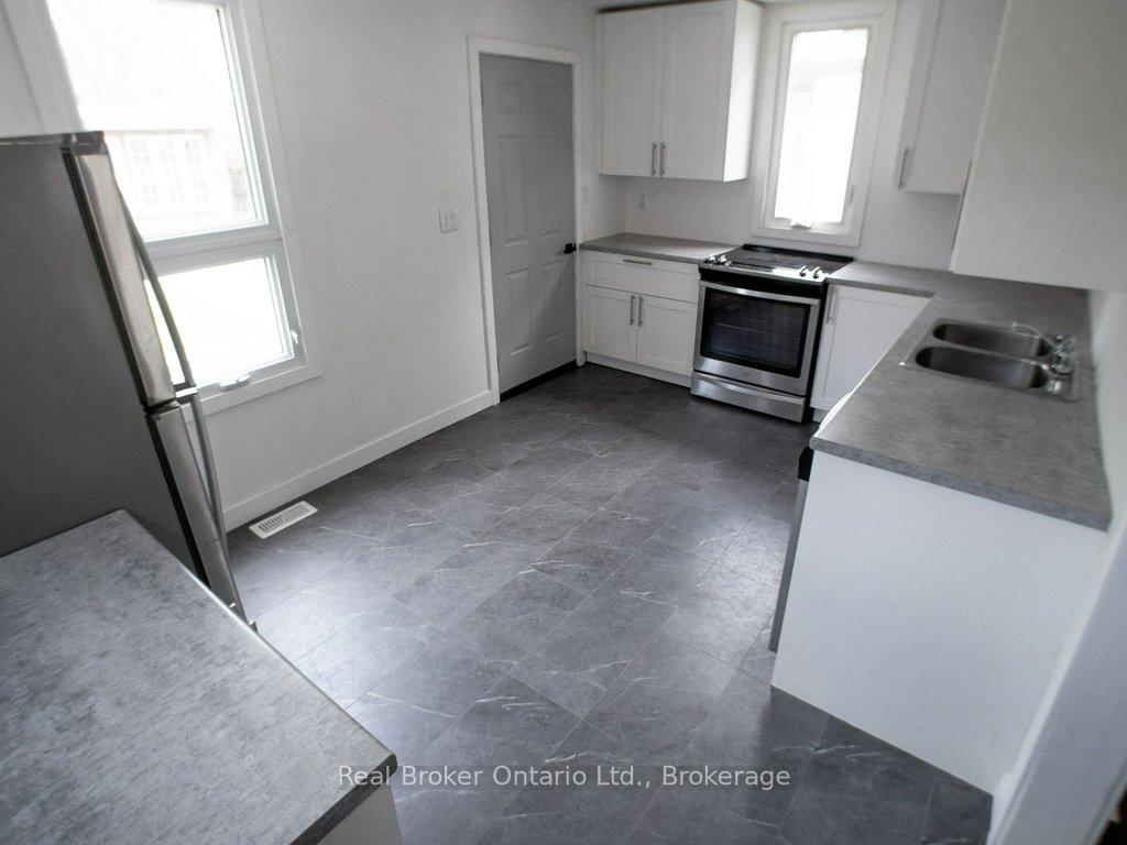 Photo 12 of 10 Albemarle Street, Hamilton, Industrial Sector — HOMEH