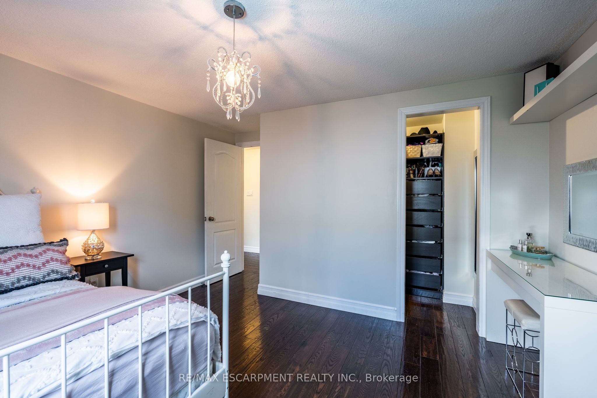 Photo 85 of 17 Tami Crescent, Grimsby, Grimsby West — HOMEH