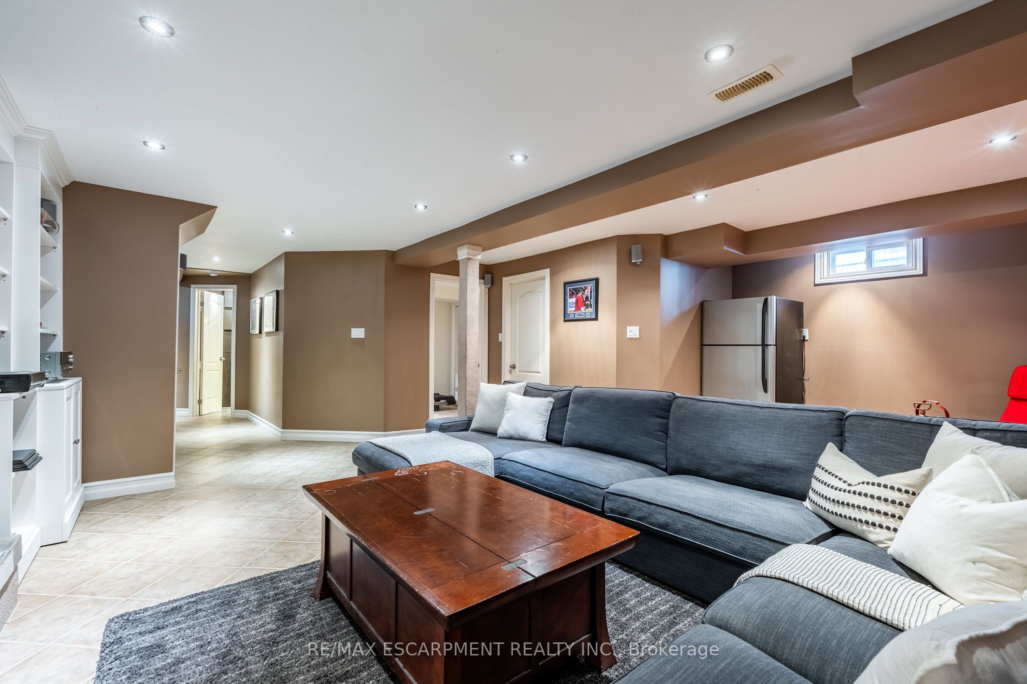 Photo 95 of 17 Tami Crescent, Grimsby, Grimsby West — HOMEH