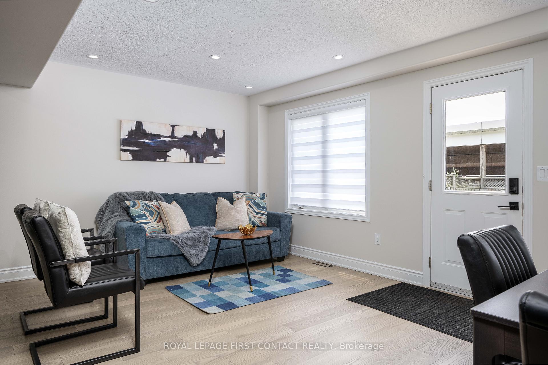 Photo 2 of 12D Marsellus Drive, Barrie, Holly — HOMEH