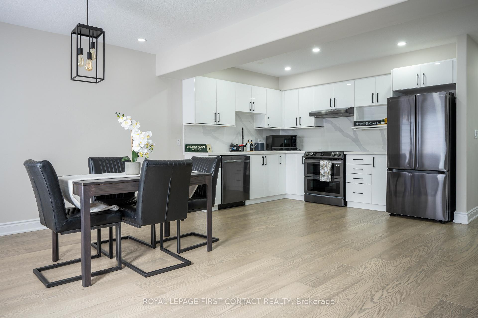 Photo 3 of 12D Marsellus Drive, Barrie, Holly — HOMEH