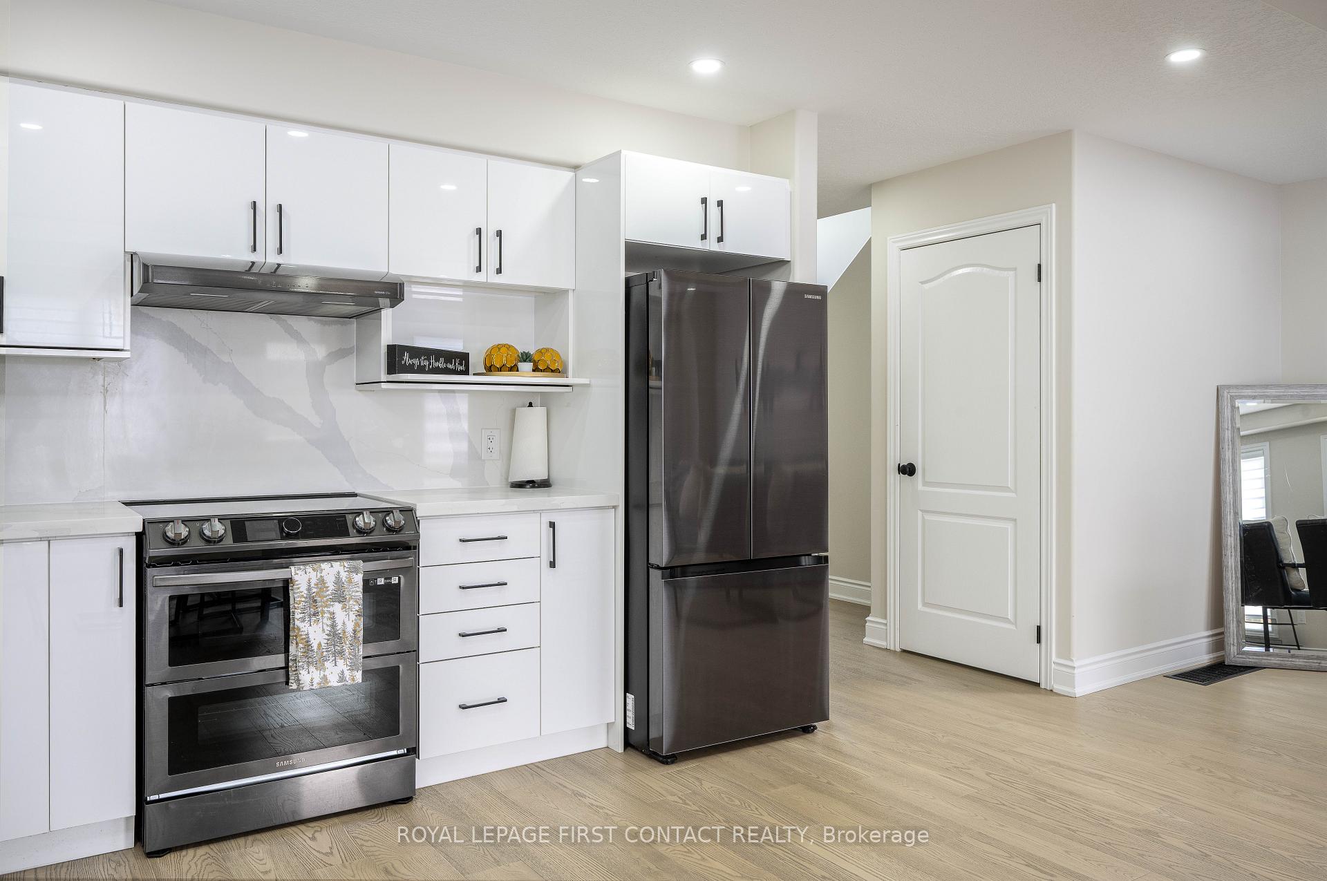 Photo 7 of 12D Marsellus Drive, Barrie, Holly — HOMEH