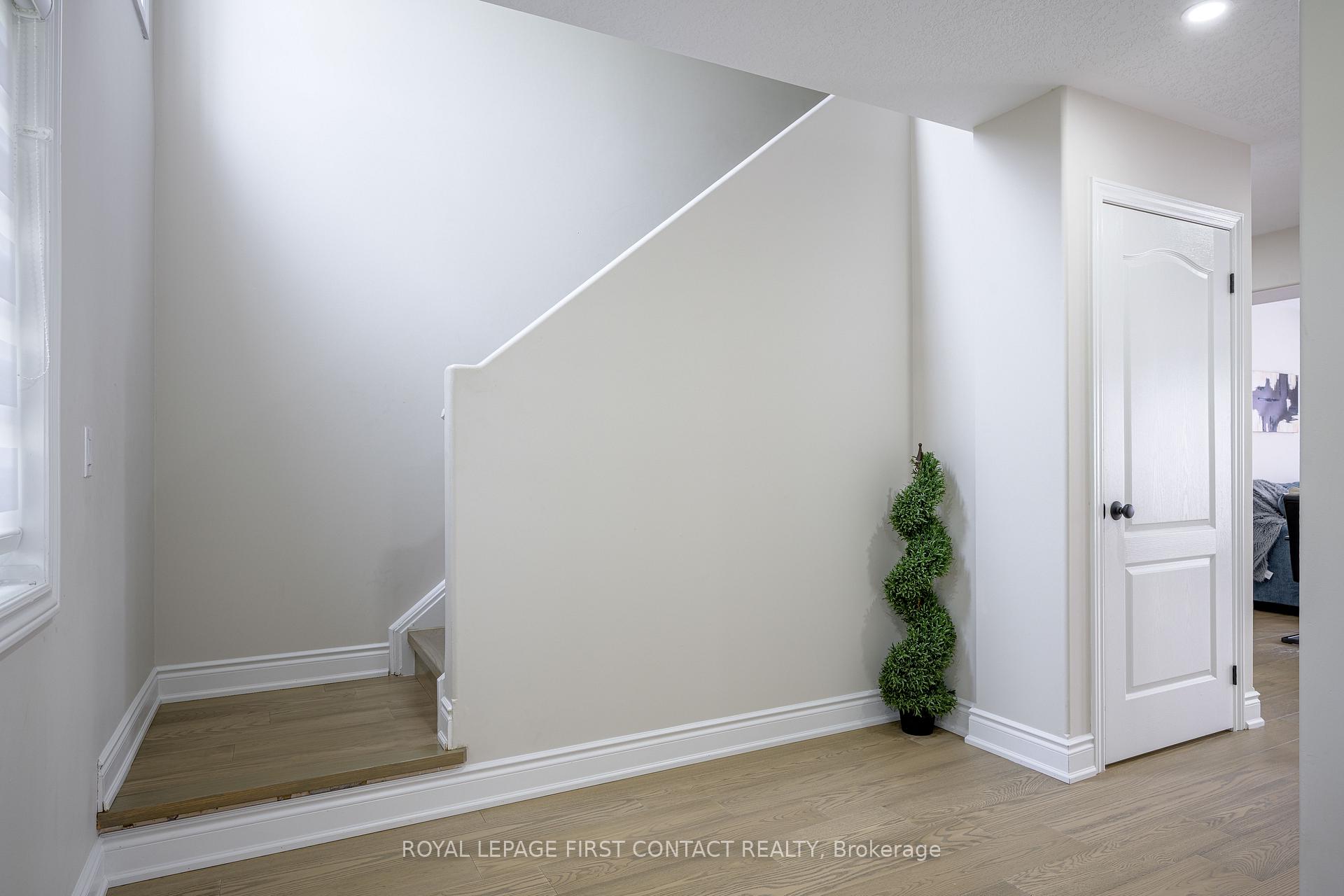 Photo 9 of 12D Marsellus Drive, Barrie, Holly — HOMEH