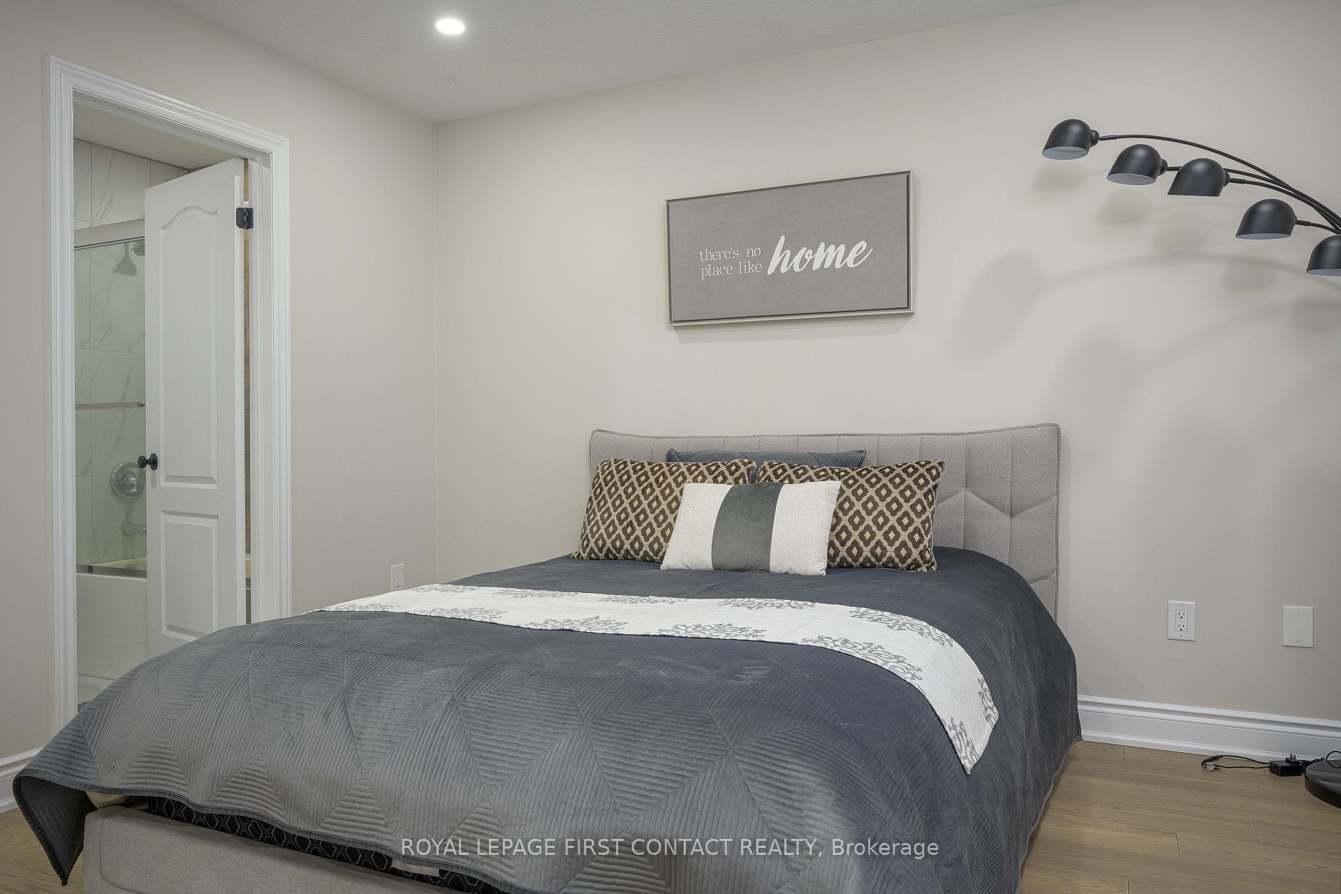 Photo 16 of 12D Marsellus Drive, Barrie, Holly — HOMEH