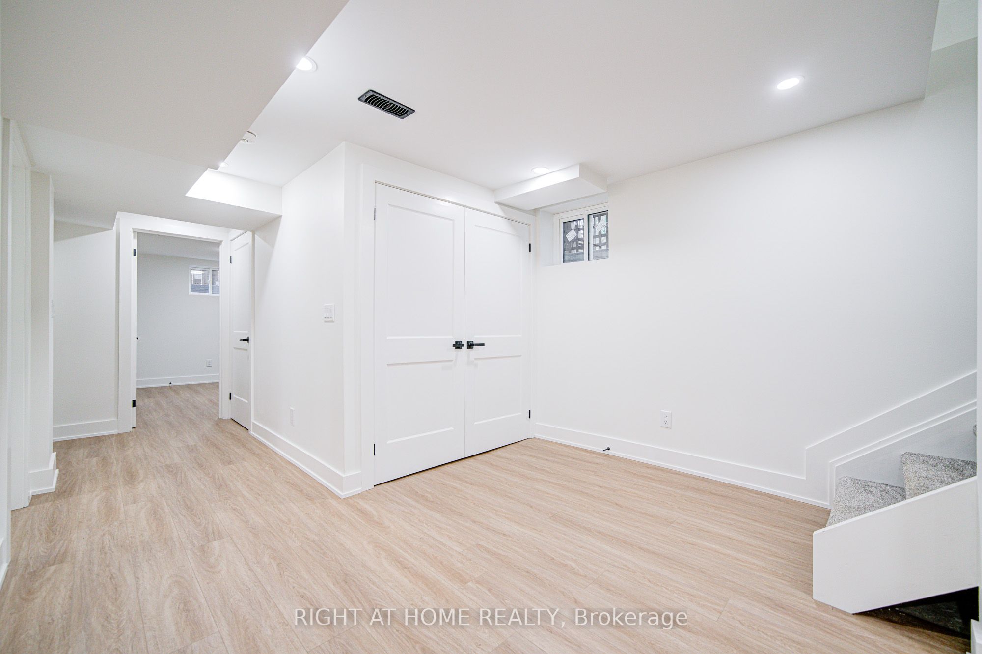 Photo 29 of (LOWER) 705 Glenforest Street, Oshawa, Northglen — HOMEH