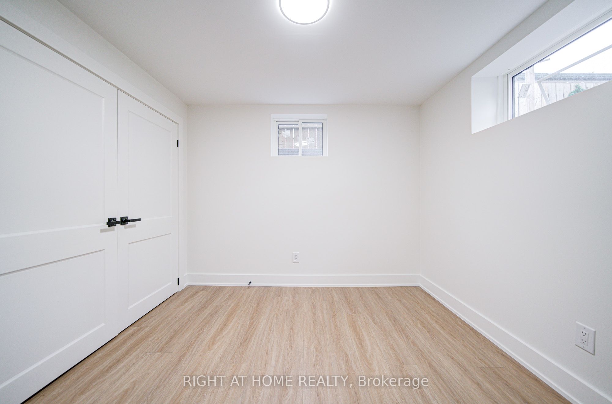 Photo 42 of (LOWER) 705 Glenforest Street, Oshawa, Northglen — HOMEH