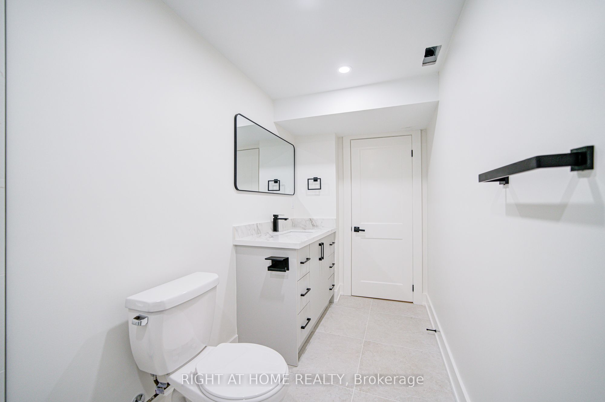 Photo 40 of (LOWER) 705 Glenforest Street, Oshawa, Northglen — HOMEH