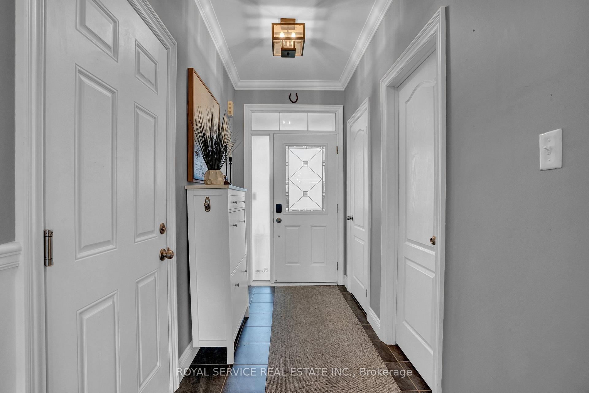 Photo 2 of 24 Ray Richards Street, Clarington, Bowmanville — HOMEH