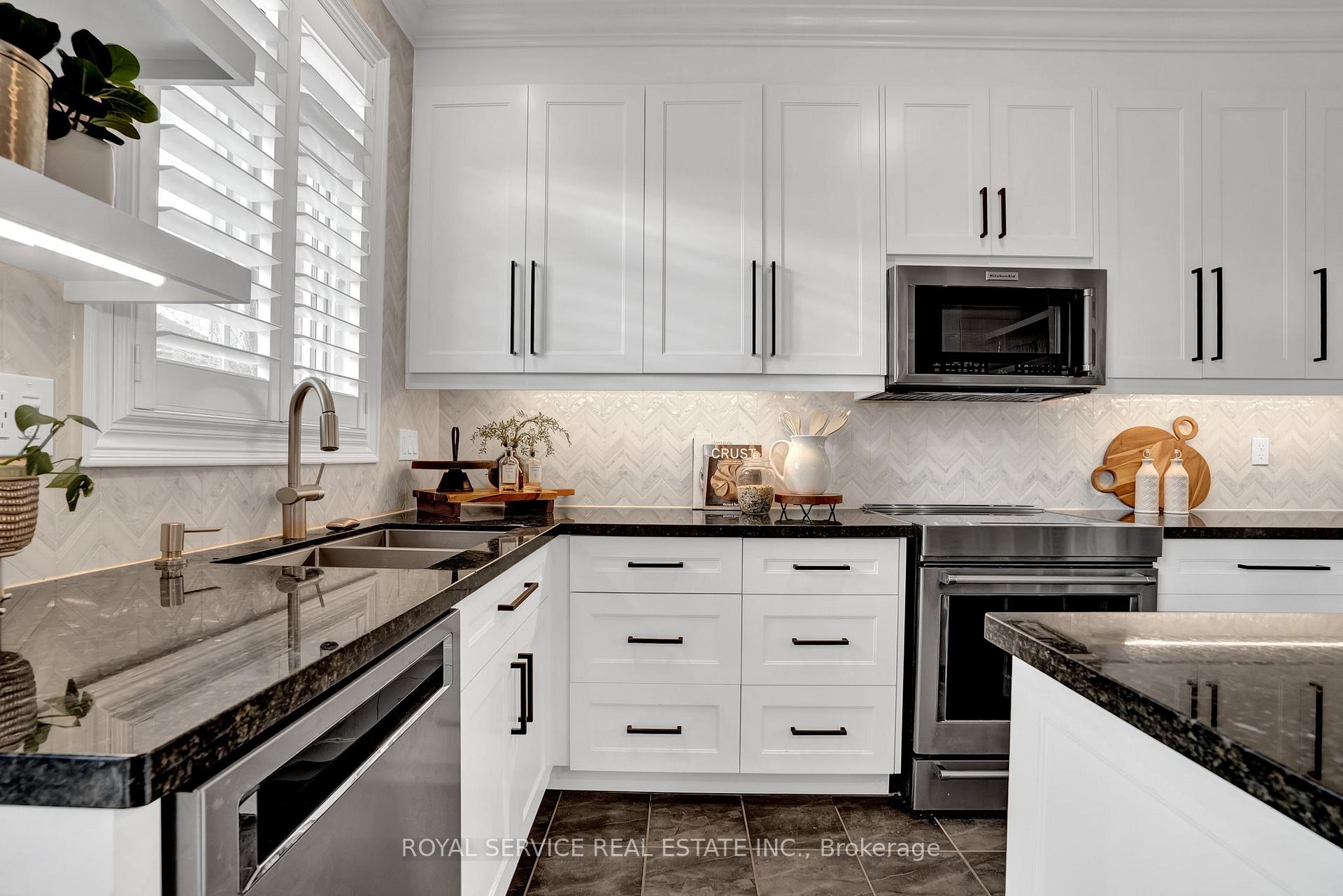 Photo 3 of 24 Ray Richards Street, Clarington, Bowmanville — HOMEH