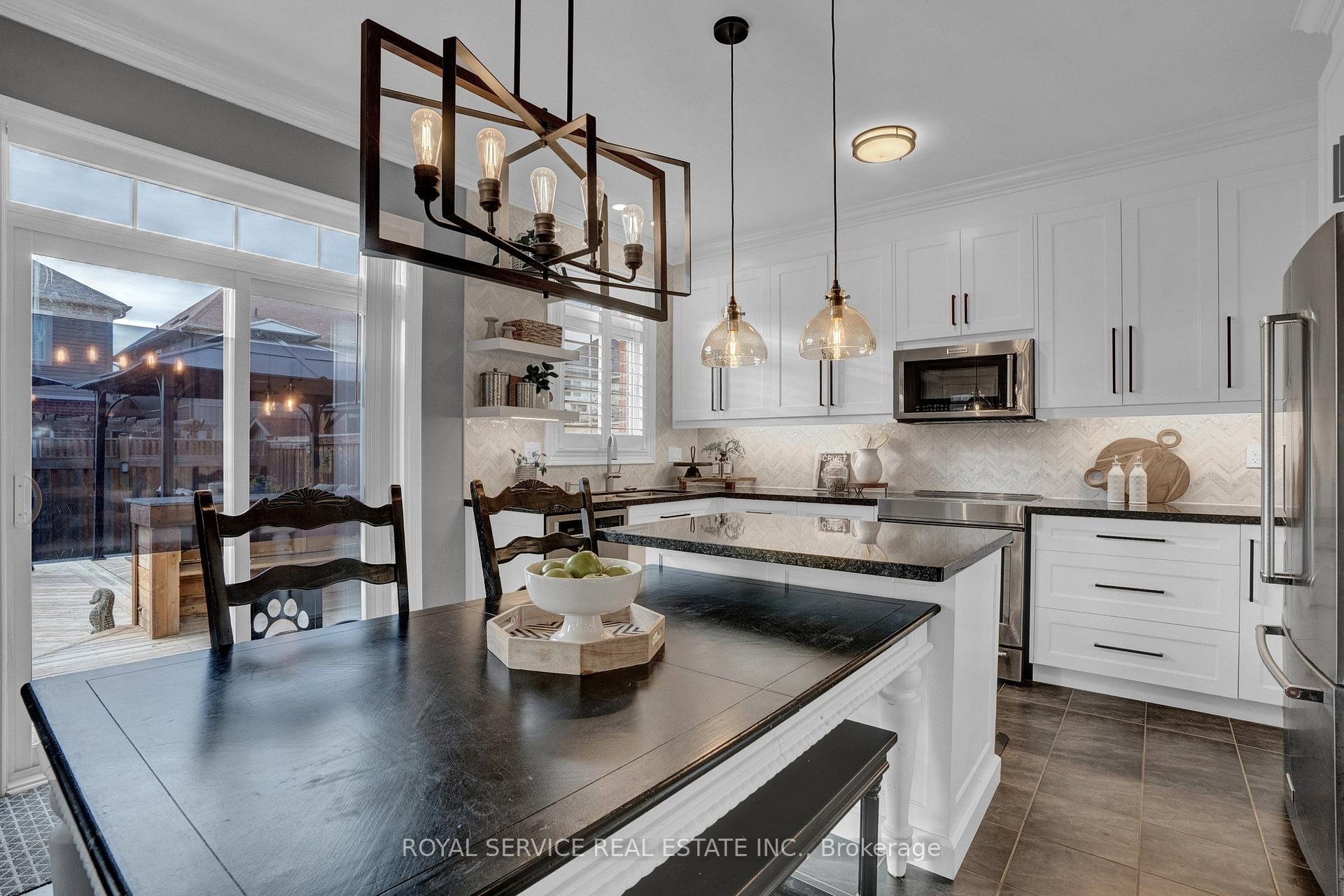 Photo 8 of 24 Ray Richards Street, Clarington, Bowmanville — HOMEH