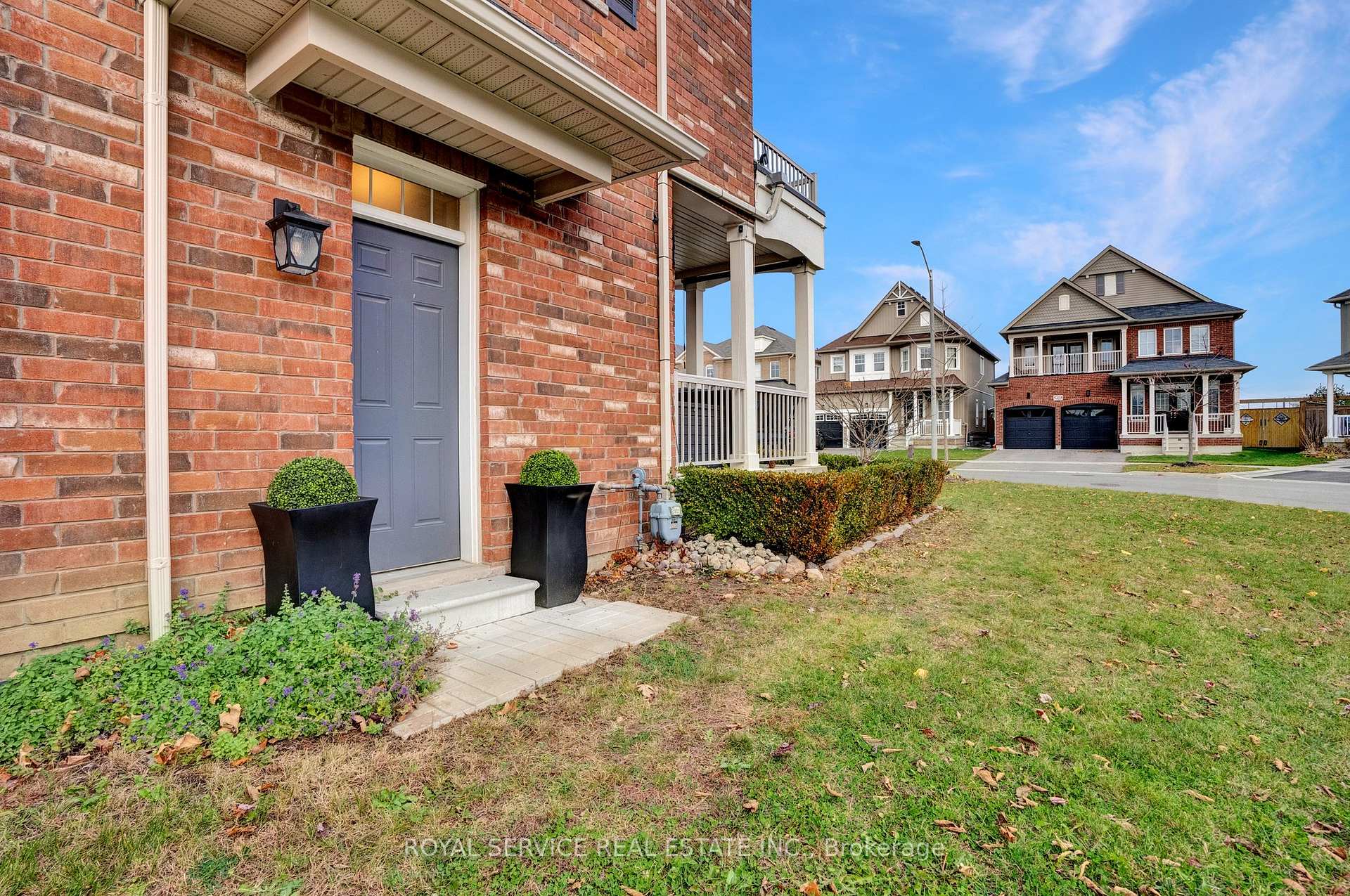 Photo 18 of 24 Ray Richards Street, Clarington, Bowmanville — HOMEH