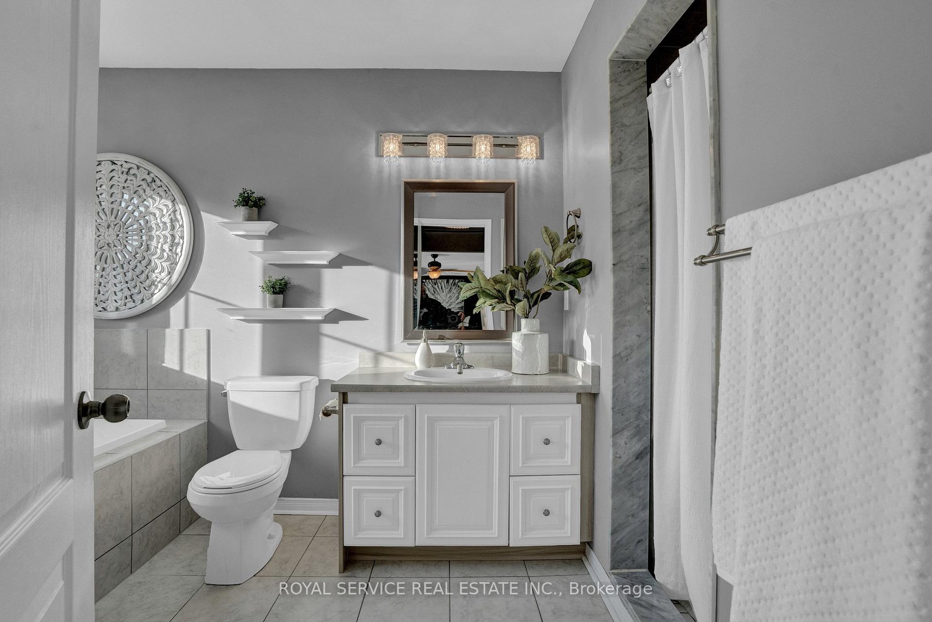 Photo 23 of 24 Ray Richards Street, Clarington, Bowmanville — HOMEH
