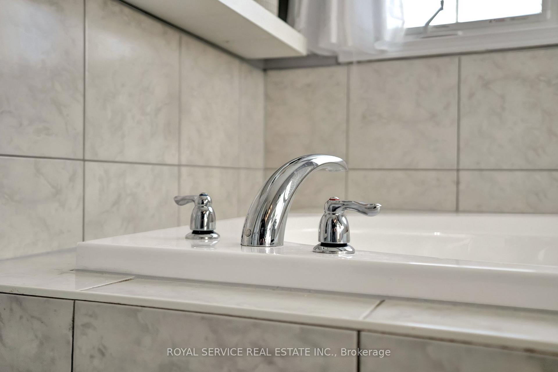 Photo 27 of 24 Ray Richards Street, Clarington, Bowmanville — HOMEH