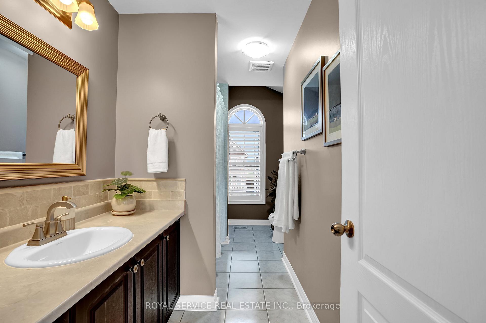 Photo 29 of 24 Ray Richards Street, Clarington, Bowmanville — HOMEH
