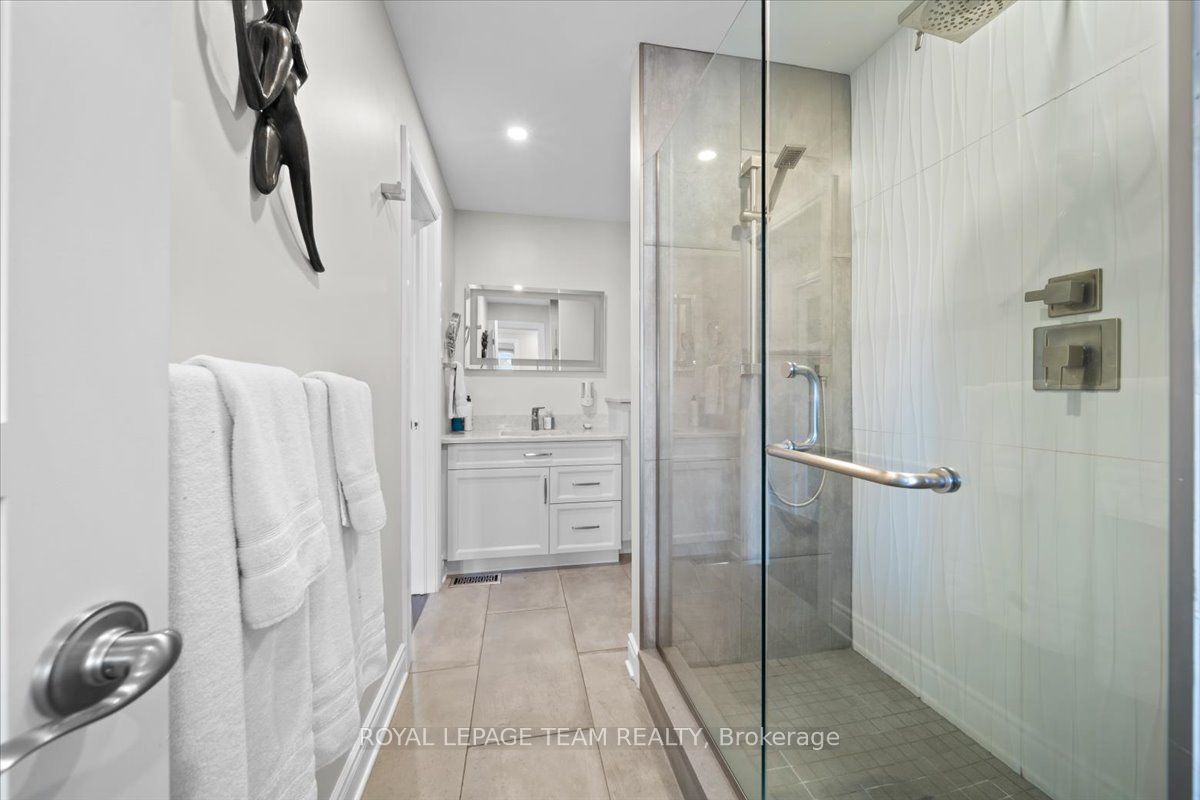 Photo 42 of 1 Peterson Place, Ottawa, Kanata - Katimavik — HOMEH