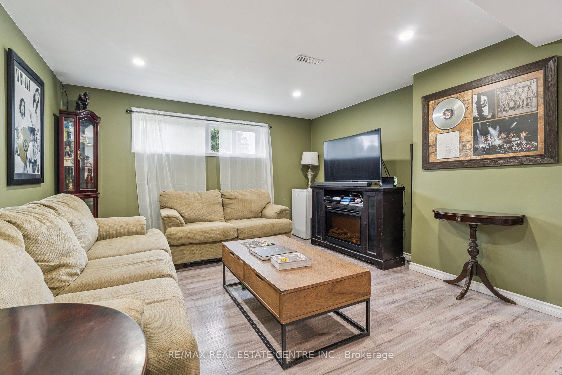 Photo 34 of 24 Gloria Street, Barrie, Sunnidale — HOMEH