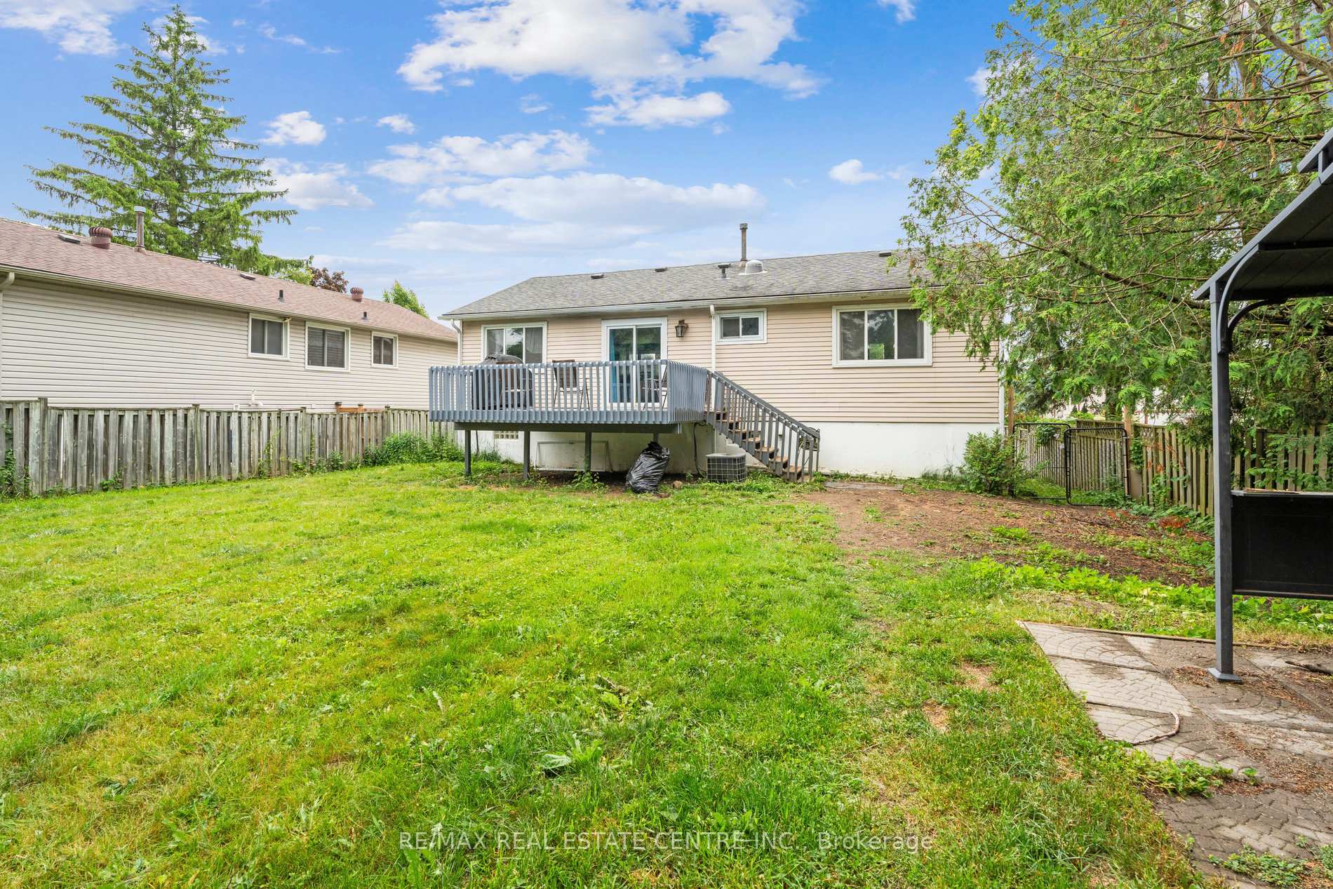 Photo 43 of 24 Gloria Street, Barrie, Sunnidale — HOMEH