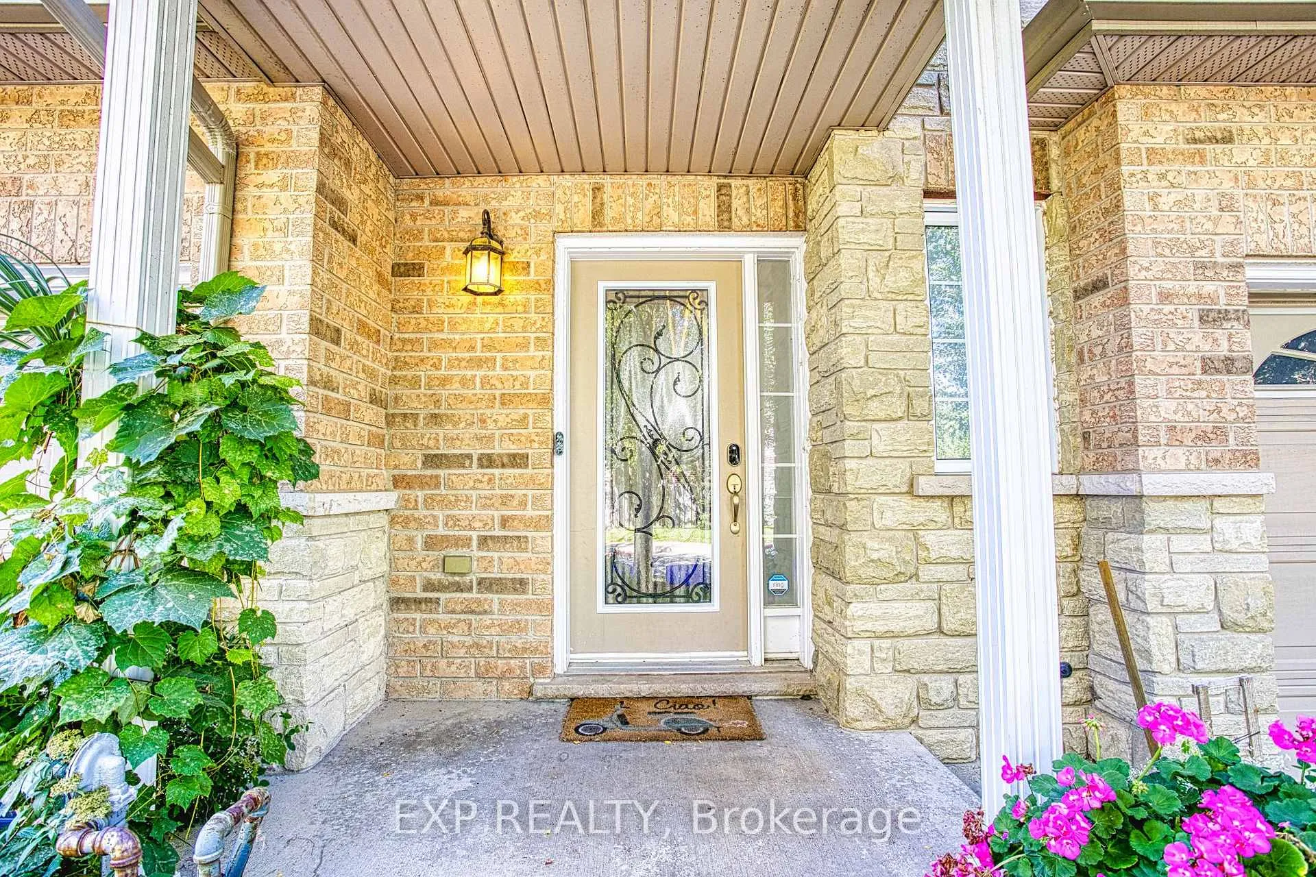 Photo 4 of 20 Cannon St E, Hamilton, Beasley — HOMEH