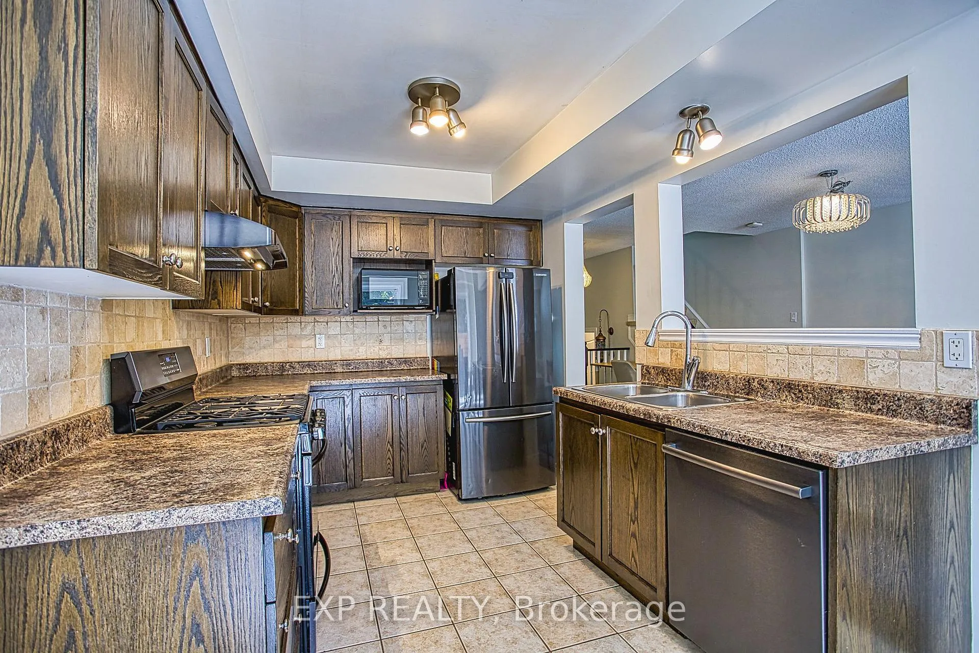Photo 15 of 20 Cannon St E, Hamilton, Beasley — HOMEH